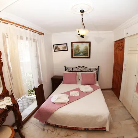 Alacati Antik Hotel