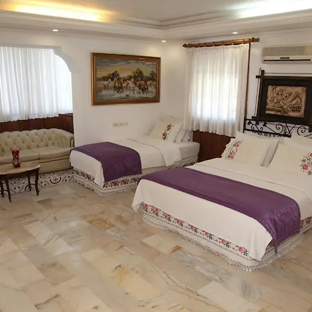 Hotel Alacati Antik Çeşme