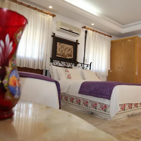 Otel Alacati Antik *