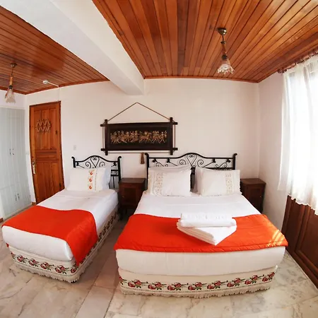 Alacati Antik Cesme