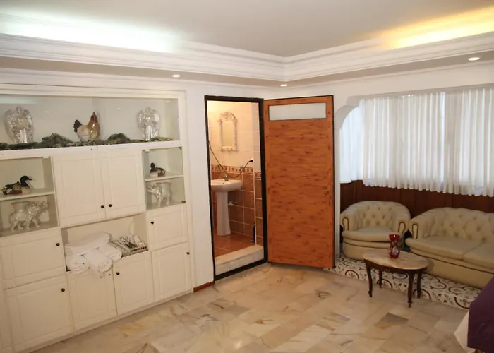 Alacati Antik Hotel *